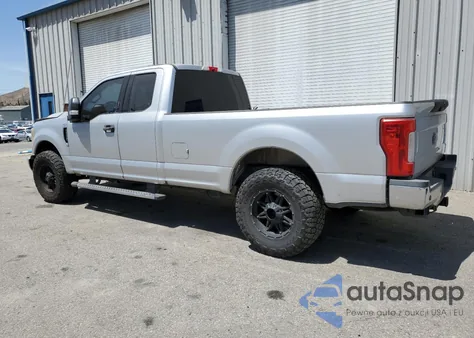 2017 Ford F250 Super Duty z USA, uszkodzony, nr VIN 1FT7X2AT7HEC55158
